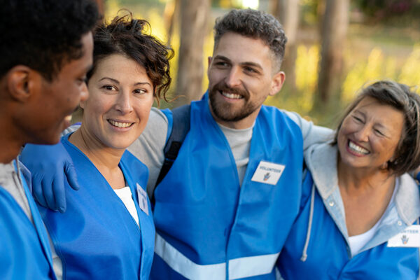 ropa para brigadas humanitarias