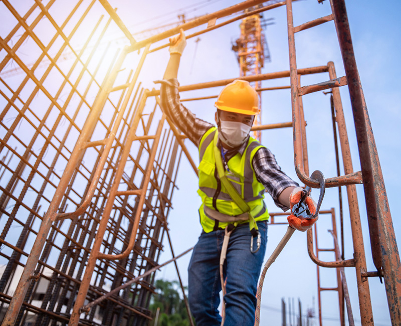 ropa para construcción